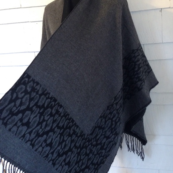 Free People Charcoal and Ebony Animal Print Wrap - Picture 2 of 6